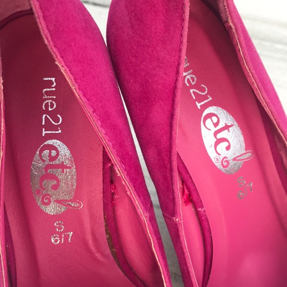 Hot pink heels Rue 21 size 6 / 7 - Picture 7 of 8